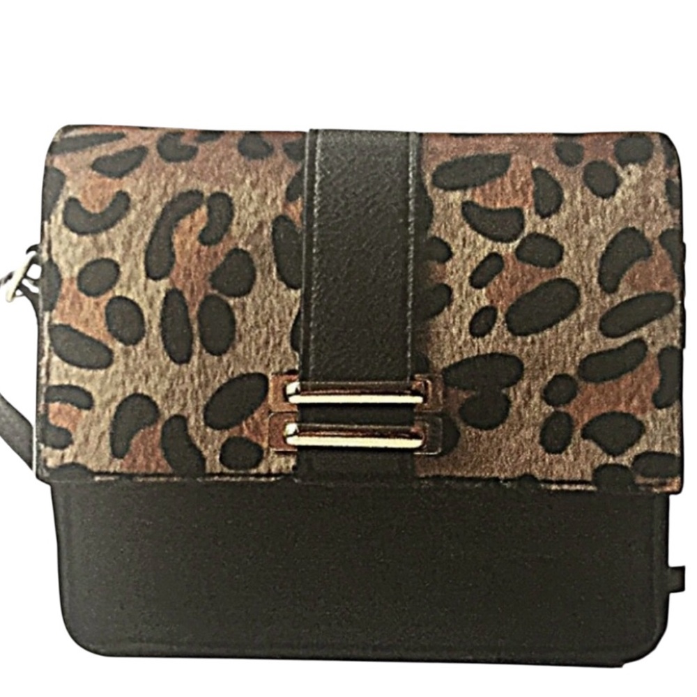❤️Olivia Miller Animal Printed Mini Crossbody❤️